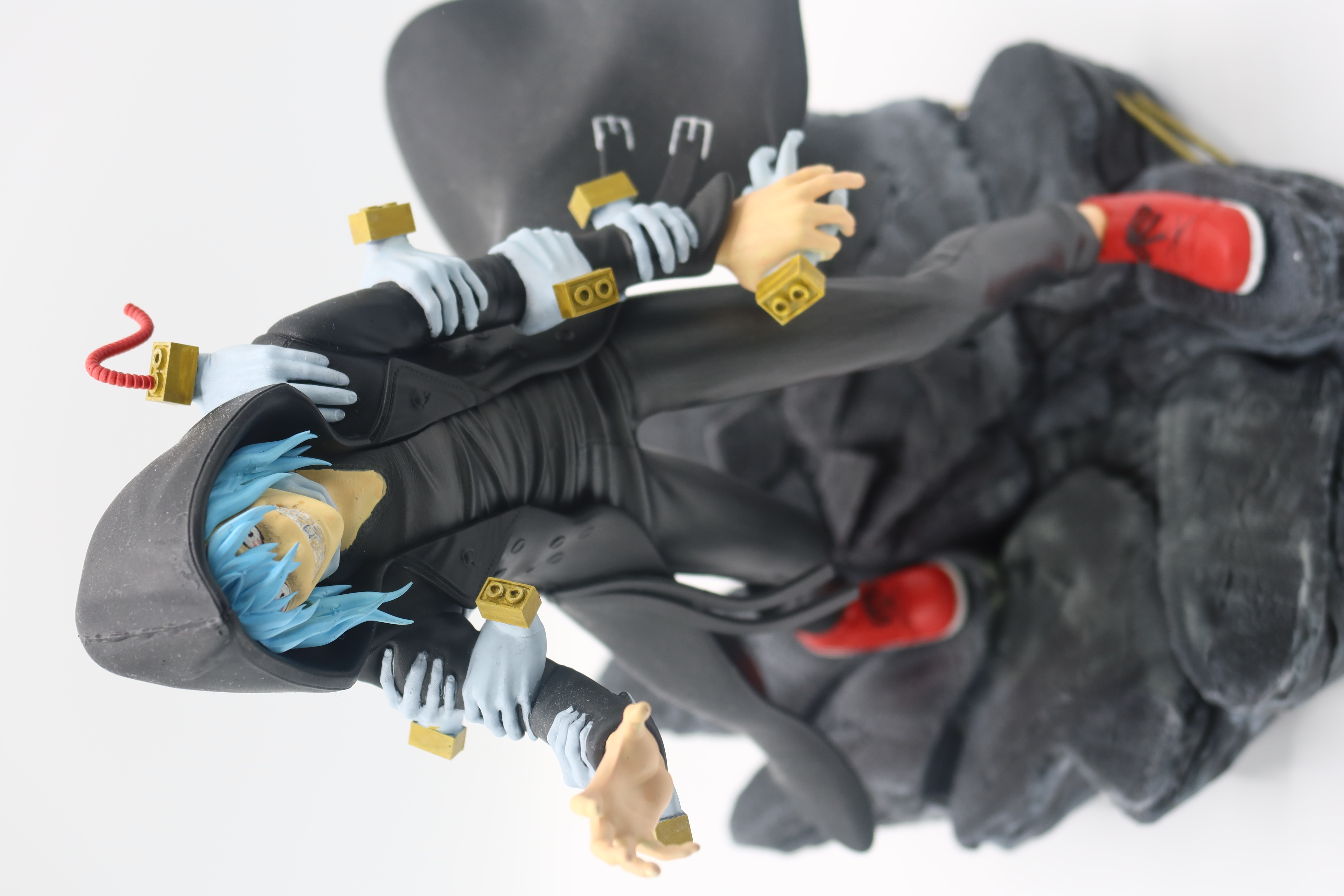 Tomura Shigaraki resin statue